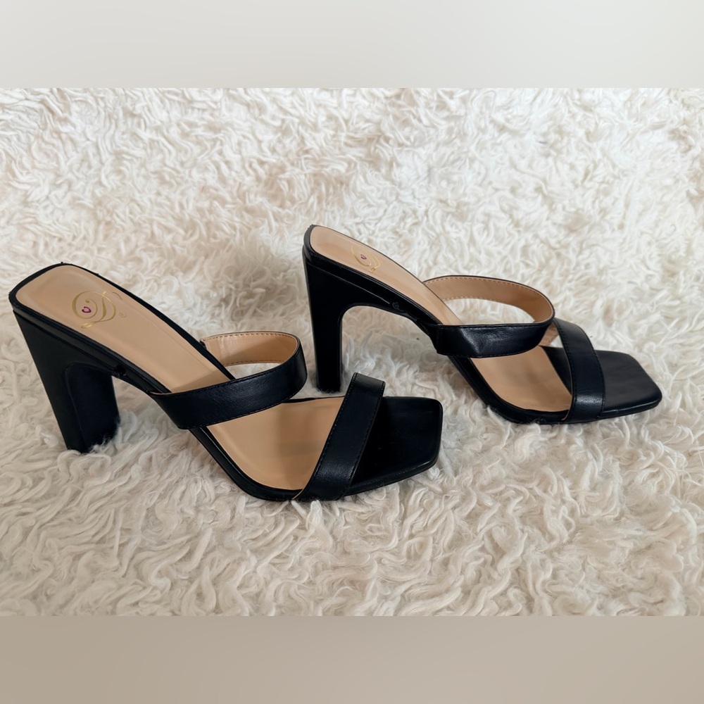 Derek Heart Elegant Black Women's Heeled Sandals